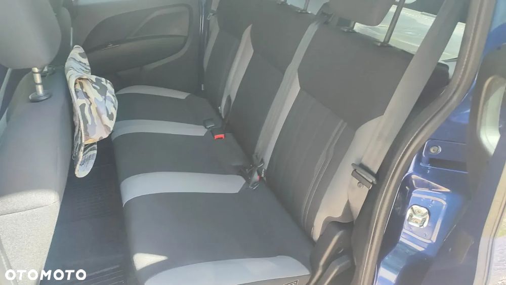 Fiat Doblo 1.6 MJ Dynamic - 23