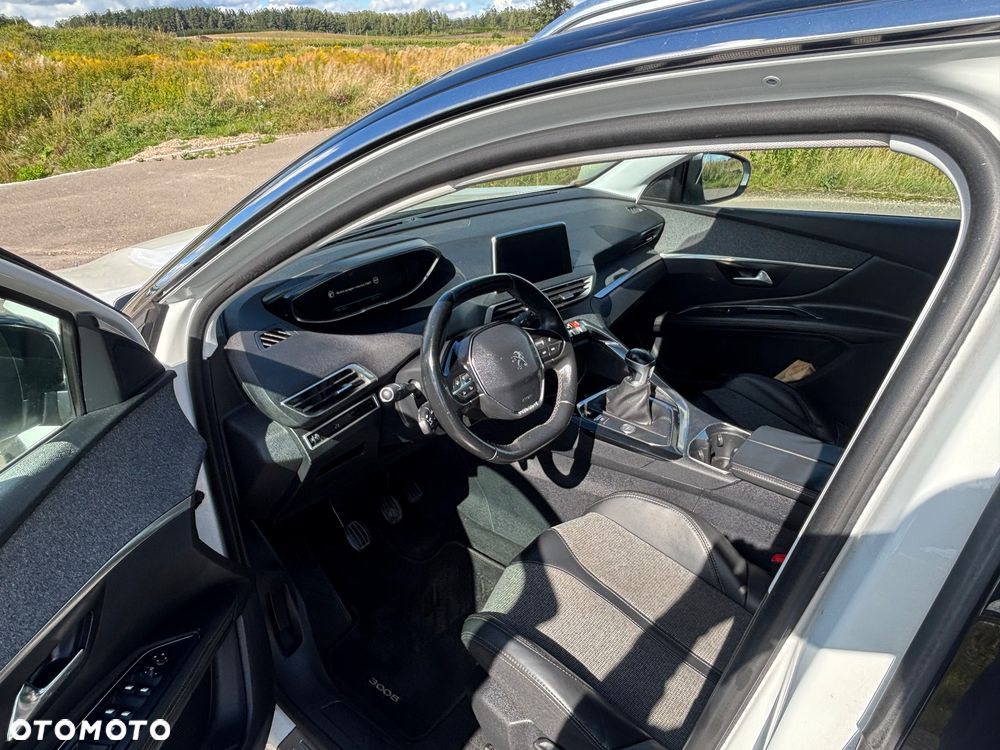 Peugeot 3008 1.2 PureTech Access S&S - 27