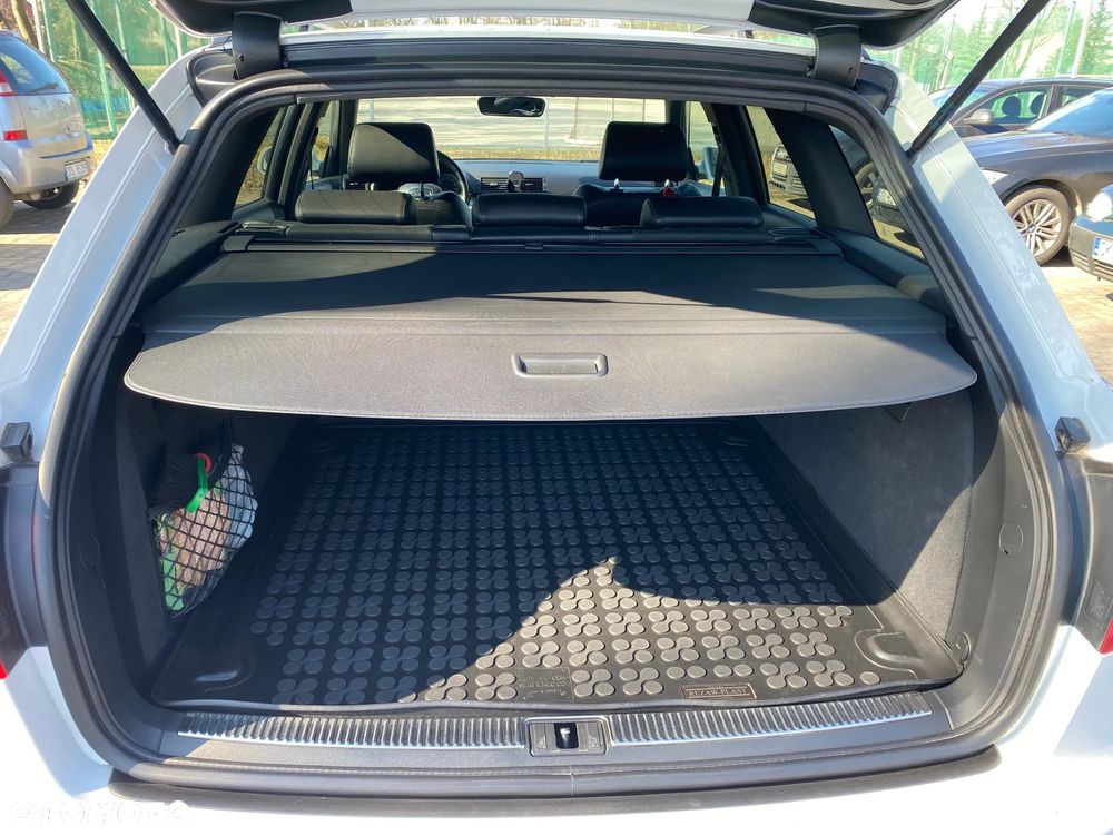Audi A4 Avant - 8