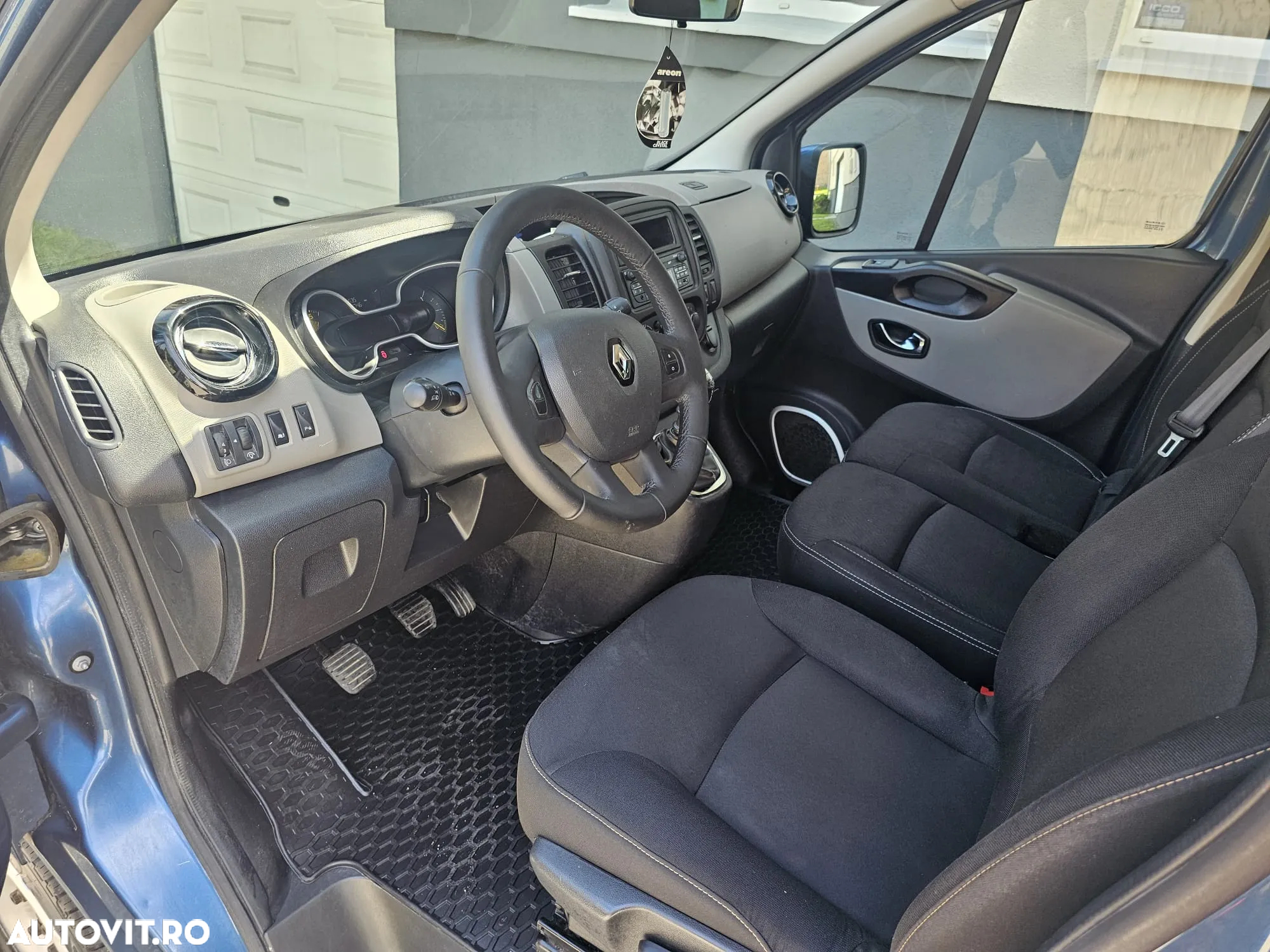 Renault Trafic ENERGY dCi 145 Grand Combi Expression - 10