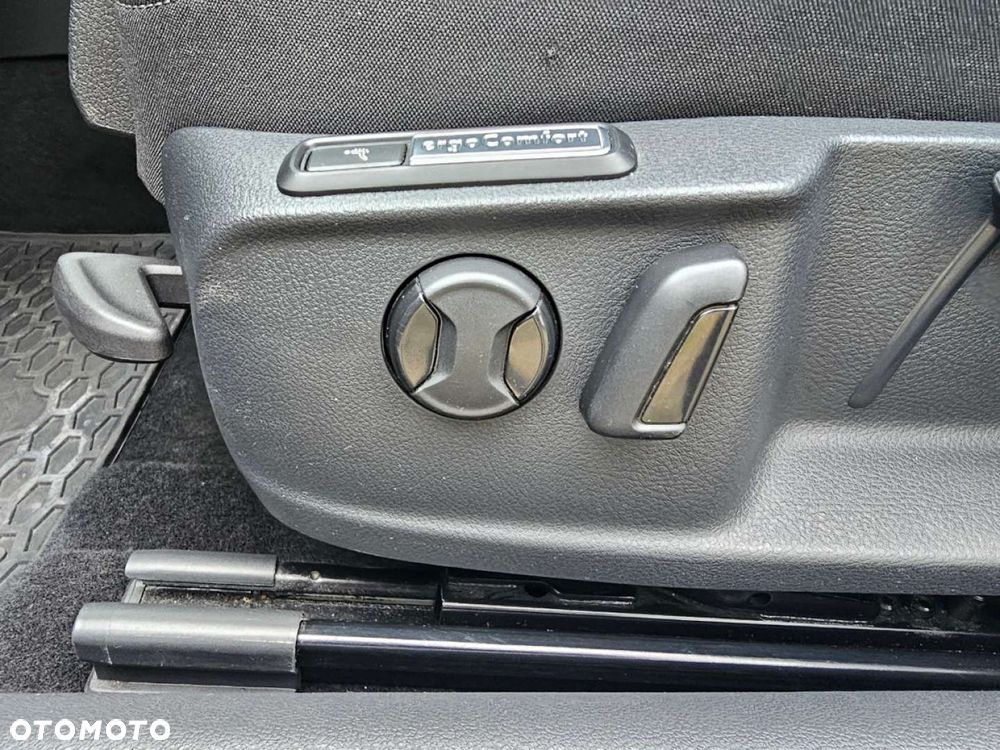 Volkswagen Passat Variant - 31