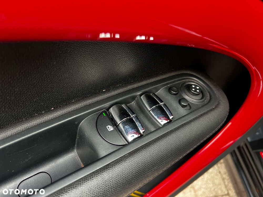 MINI John Cooper Works - 22