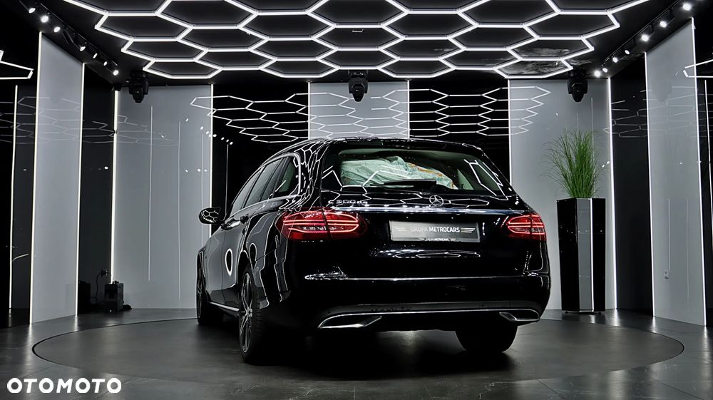 Mercedes-Benz Klasa C 300 d 9G-TRONIC - 6