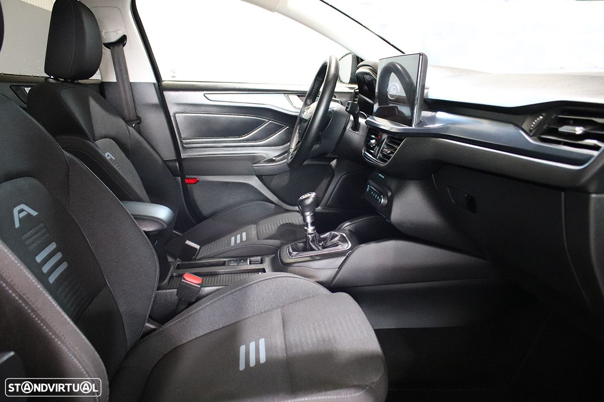 Ford Focus SW 1.5 TDCi EcoBlue Active - 20