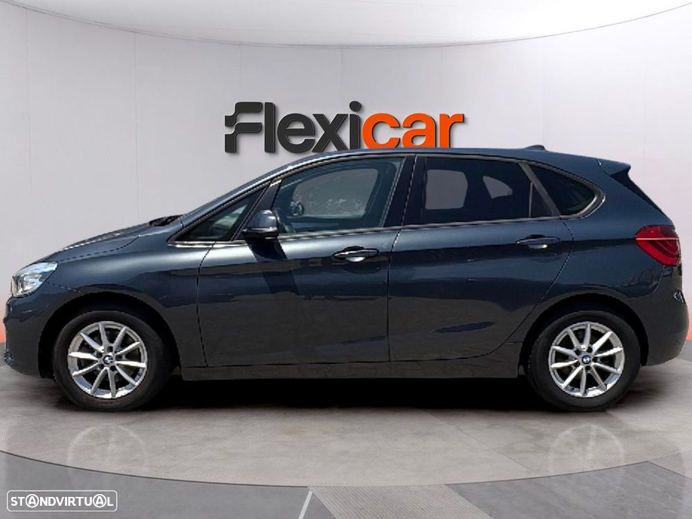 BMW 218 — fotografia 4