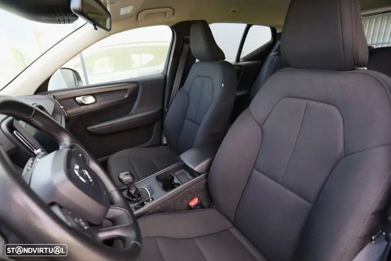 Volvo XC 40 2.0 D3 Momentum Plus - 18