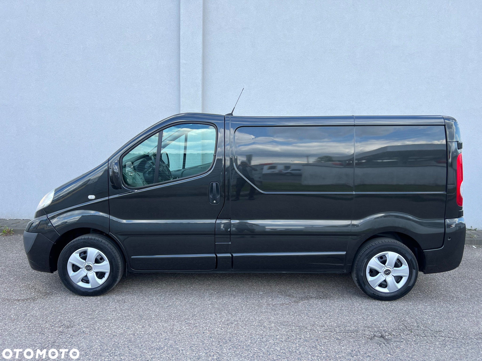 Opel VIVARO - 9