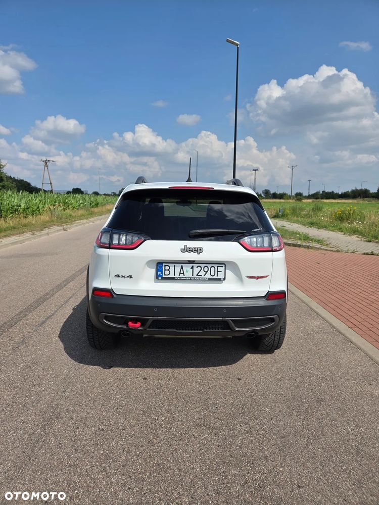 Jeep Cherokee - 8