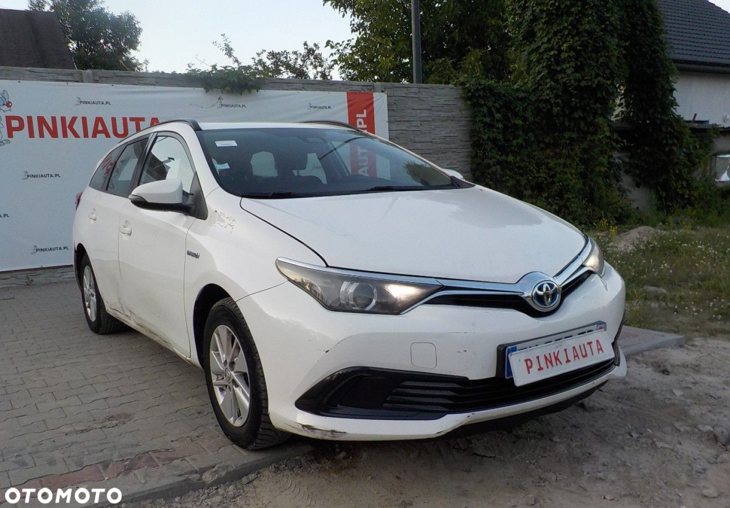 Toyota Auris - 2