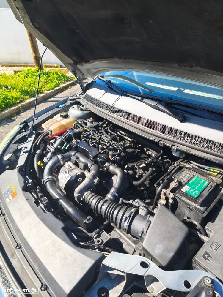 Ford Focus SW 1.6 TDCi Sport - 28