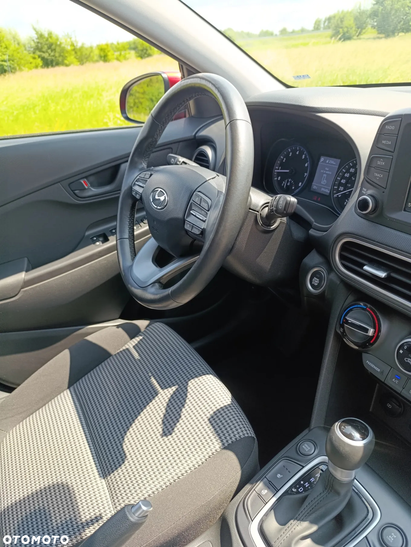 Hyundai Kona - 21