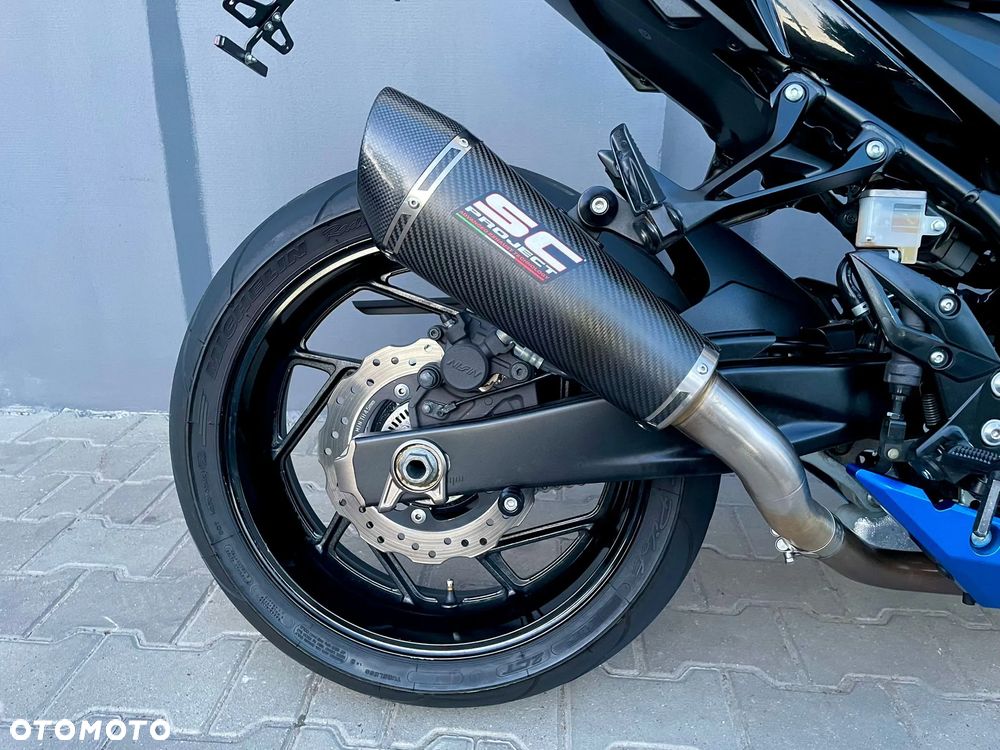 Suzuki GSX - 10