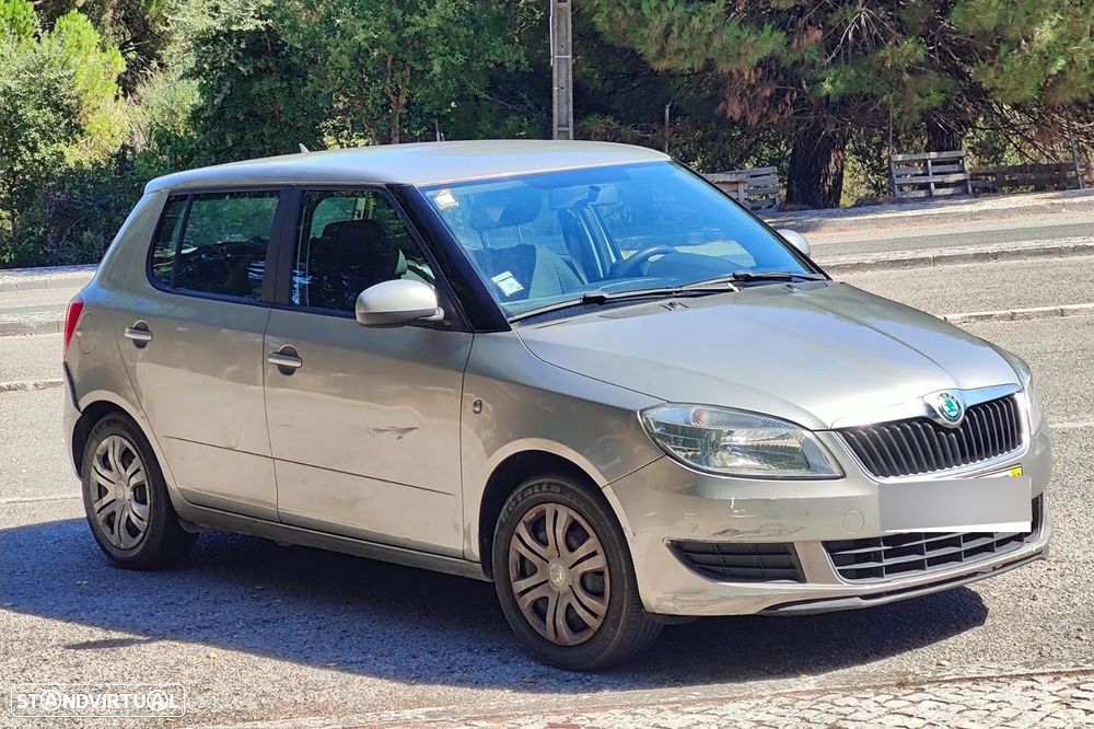 Skoda Fabia 1.2 TDi Active — fotografia 9