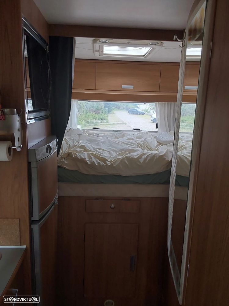 Mercedes-Benz Sprinter - 4