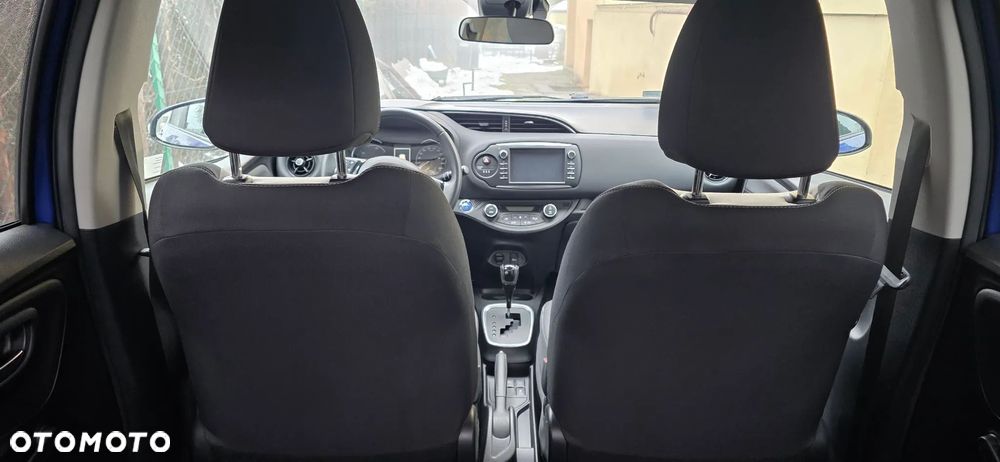 Toyota Yaris Hybrid 100 Dynamic EU6 - 16