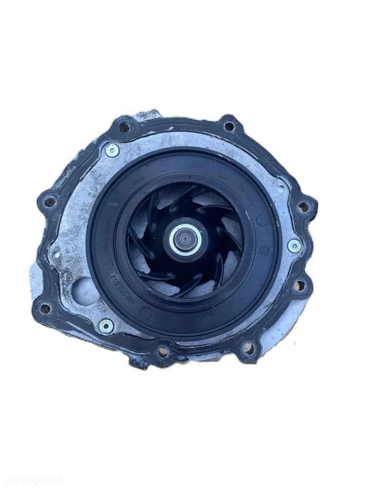POMPA WODY MAN TGX  D3876 LF 01 - 6