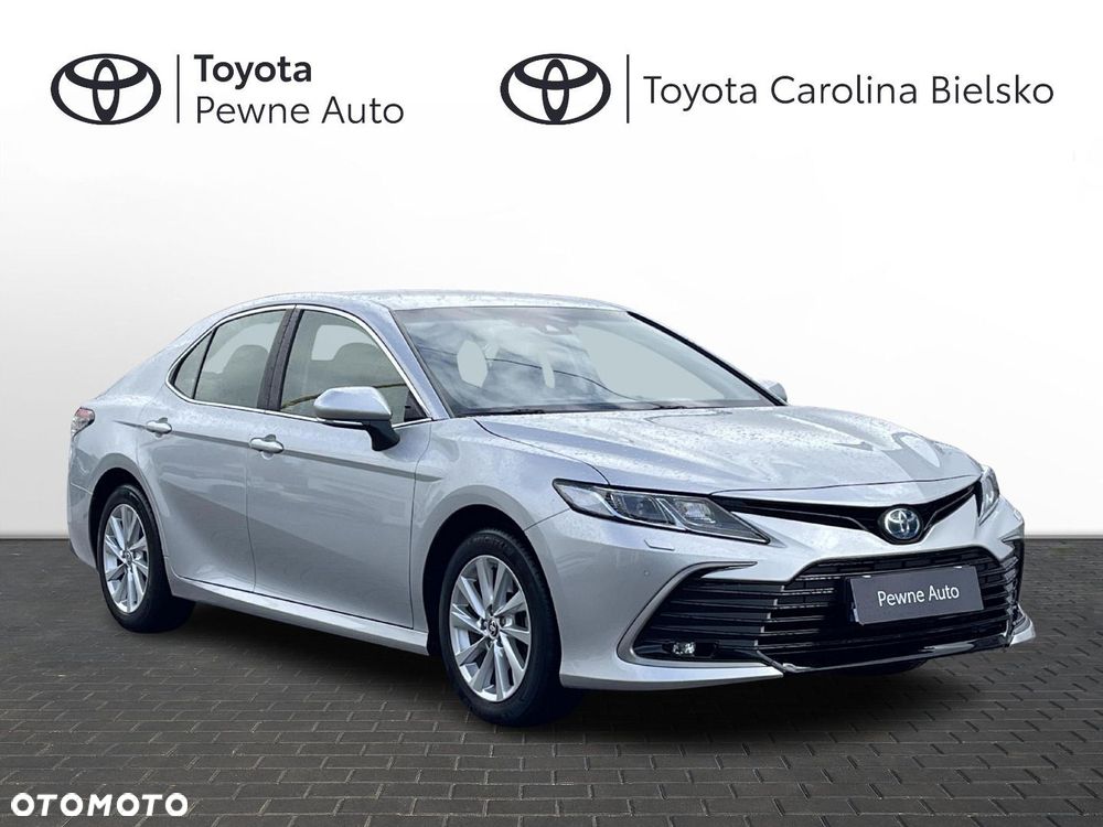 Toyota Camry - 28