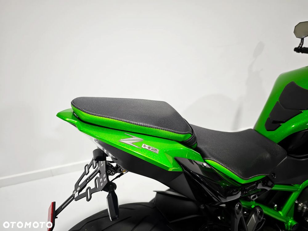Kawasaki H2 - 17