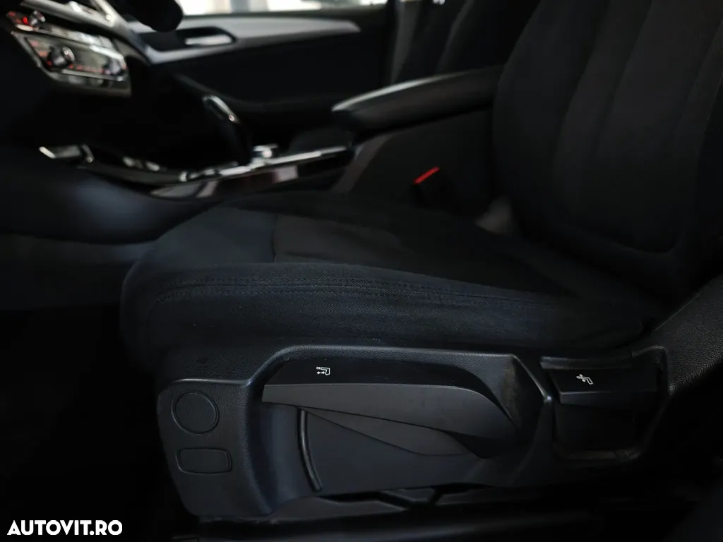 BMW X3 sDrive18d AT MHEV - 12