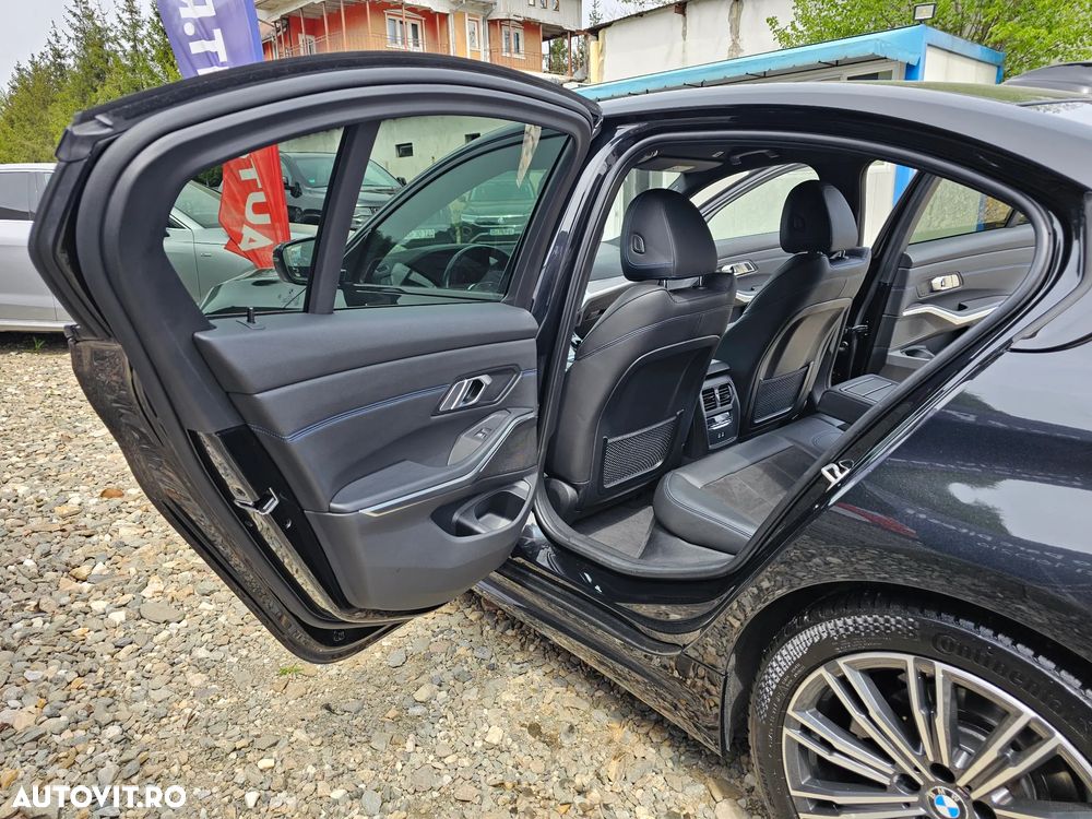 BMW Seria 3 320d Aut. Edition M Sport Shadow - 24