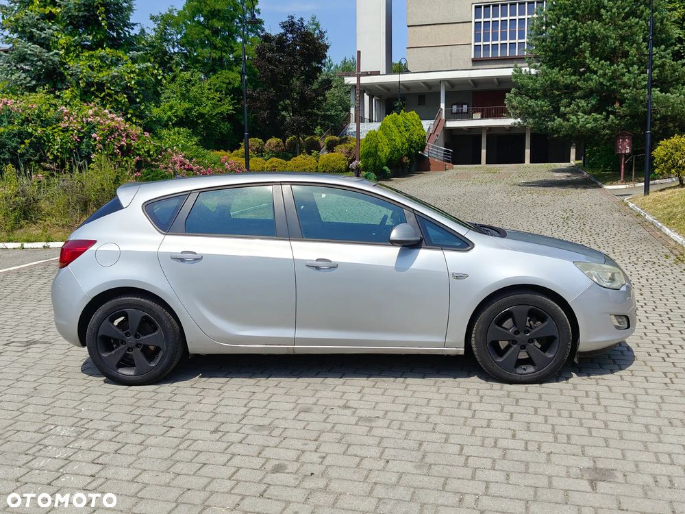 Opel Astra 1.7 CDTI Cosmo - 5