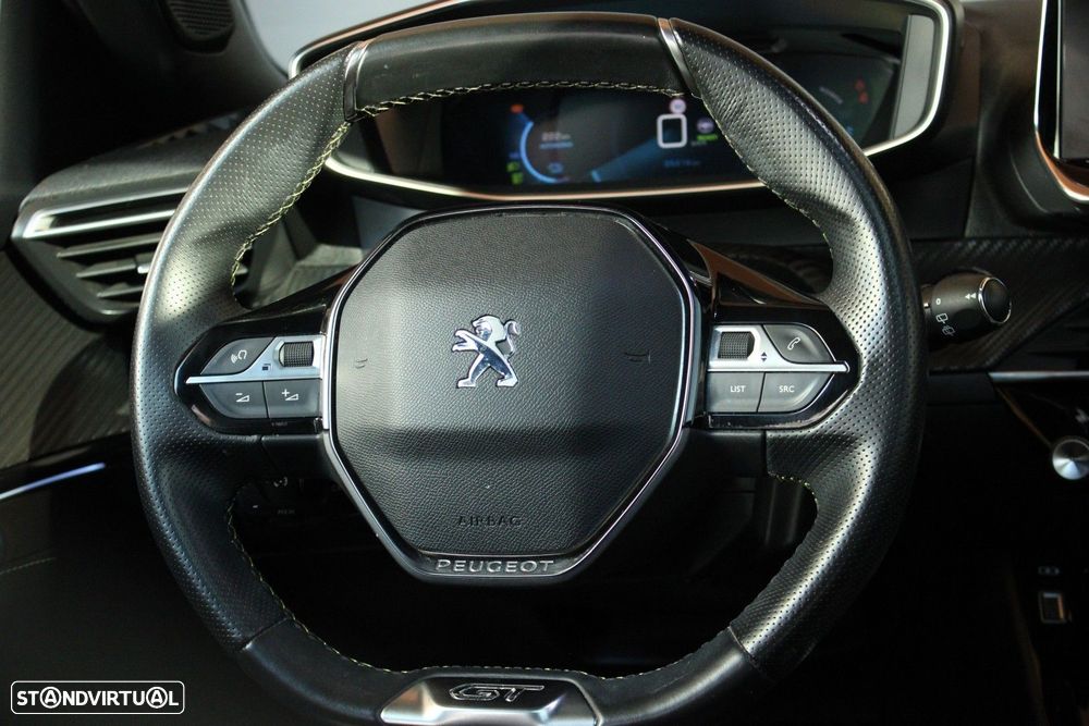 Peugeot e-2008 GT Pack - 21