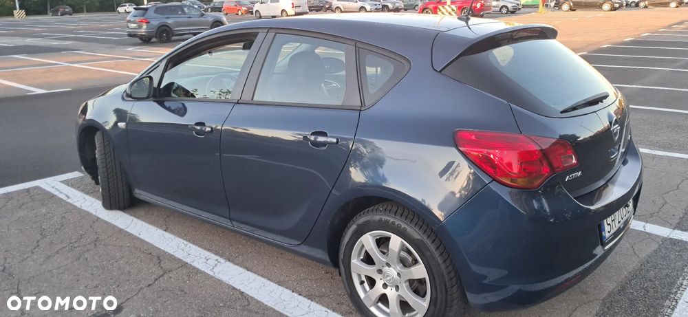 Opel Astra 1.7 CDTI ecoFLEX - 3