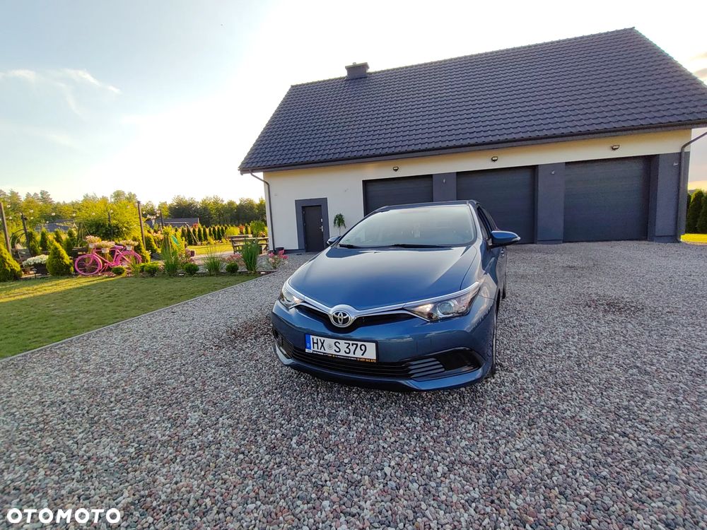 Toyota Auris 1.33 Dual-VVT-i - 26
