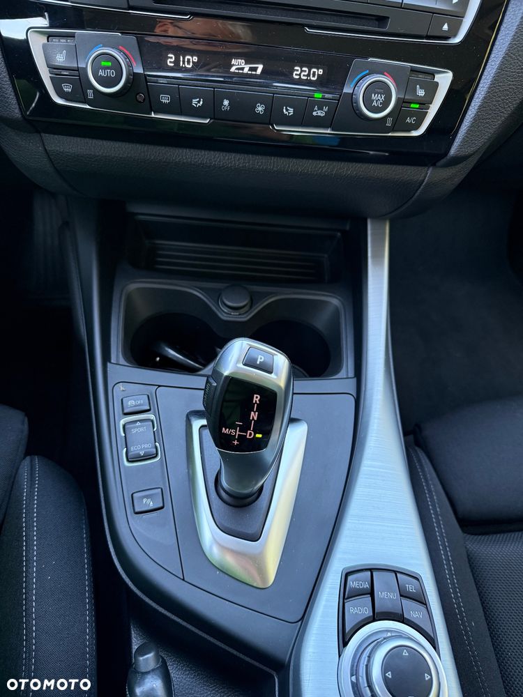 BMW Seria 1 118i GPF Sport Line - 25