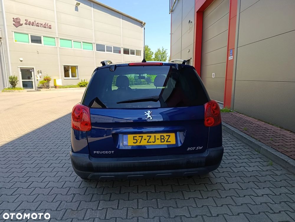 Peugeot 207 120 VTi Outdoor - 10