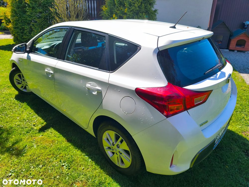 Toyota Auris - 10