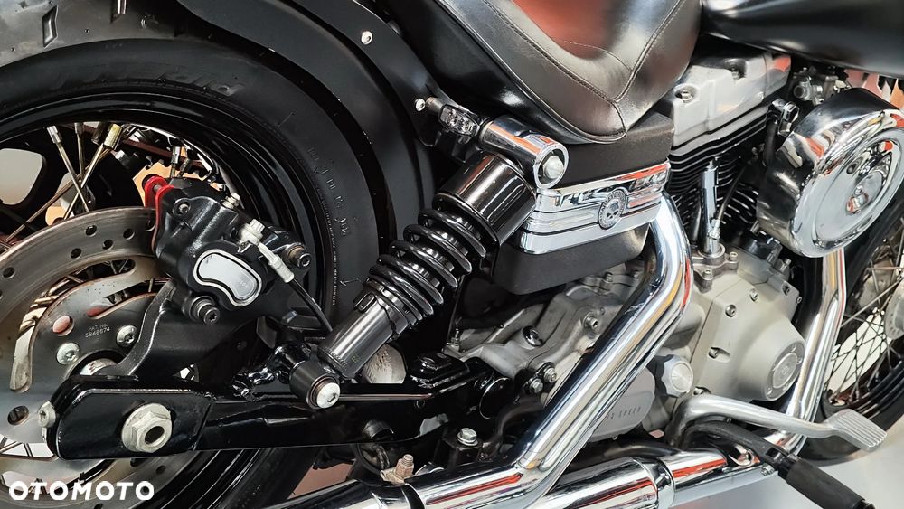 Harley-Davidson Dyna Street Bob - 14