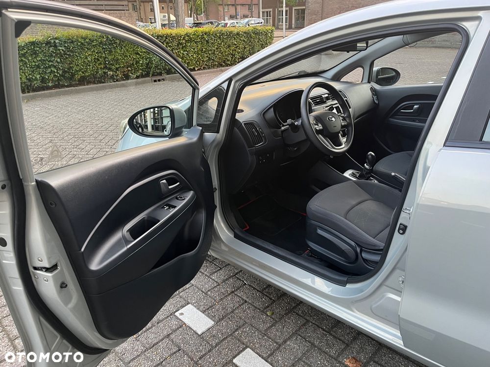 Kia Rio 1.4 M (klm) - 5