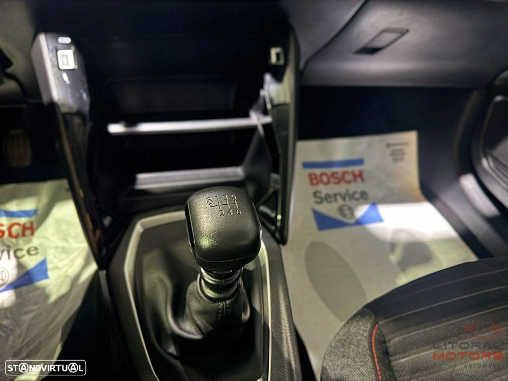 Peugeot 208 1.2 PureTech Active Pack - 28