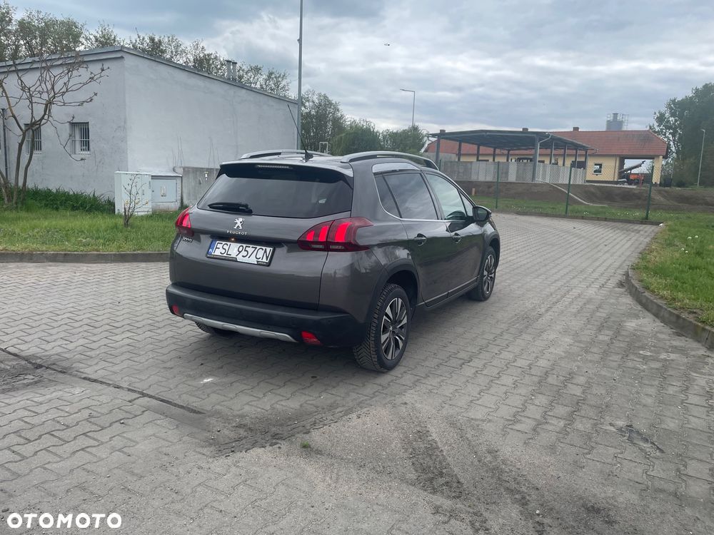 Peugeot 2008 - 9