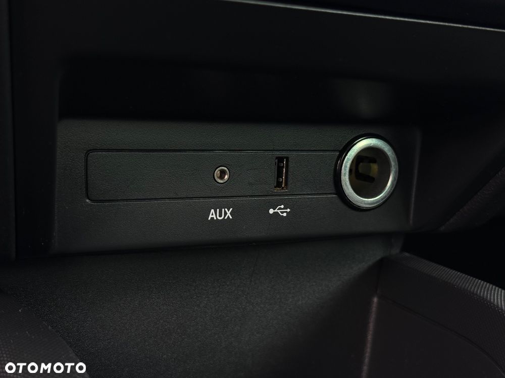 Skoda Fabia 1.2 TSI DSG Ambition - 21