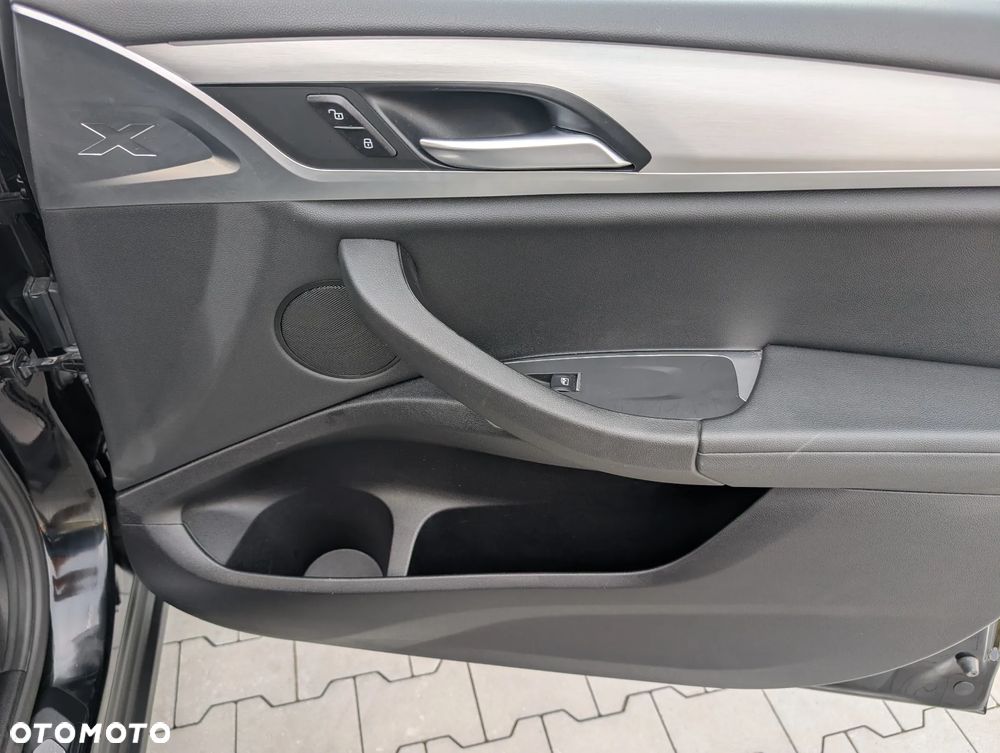 BMW X3 - 32