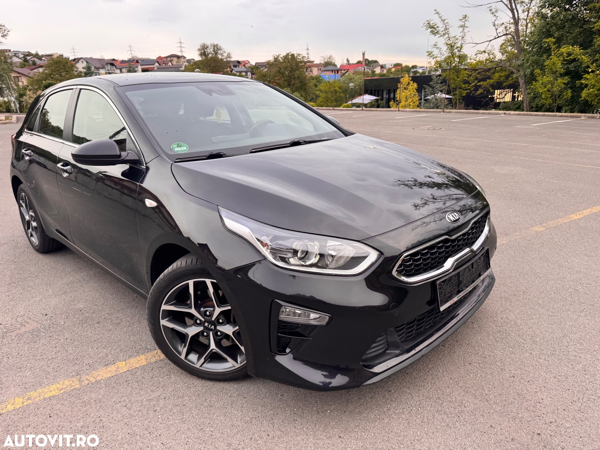 Kia Ceed 1.6 CRDi (48V Mild-Hybrid) DCT7 Vision - 2