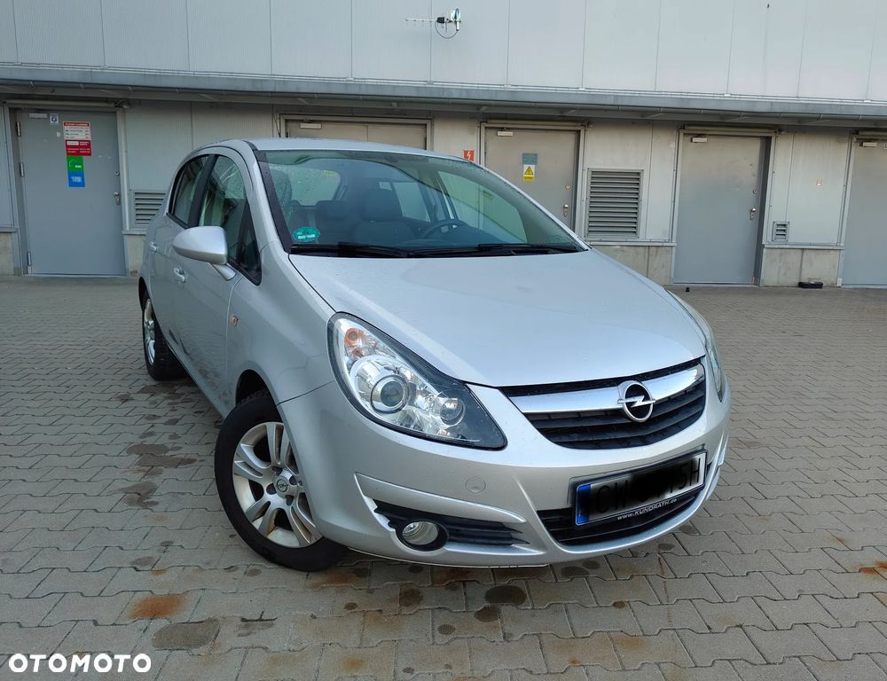 Opel Corsa 1.4 16V Cosmo - 14
