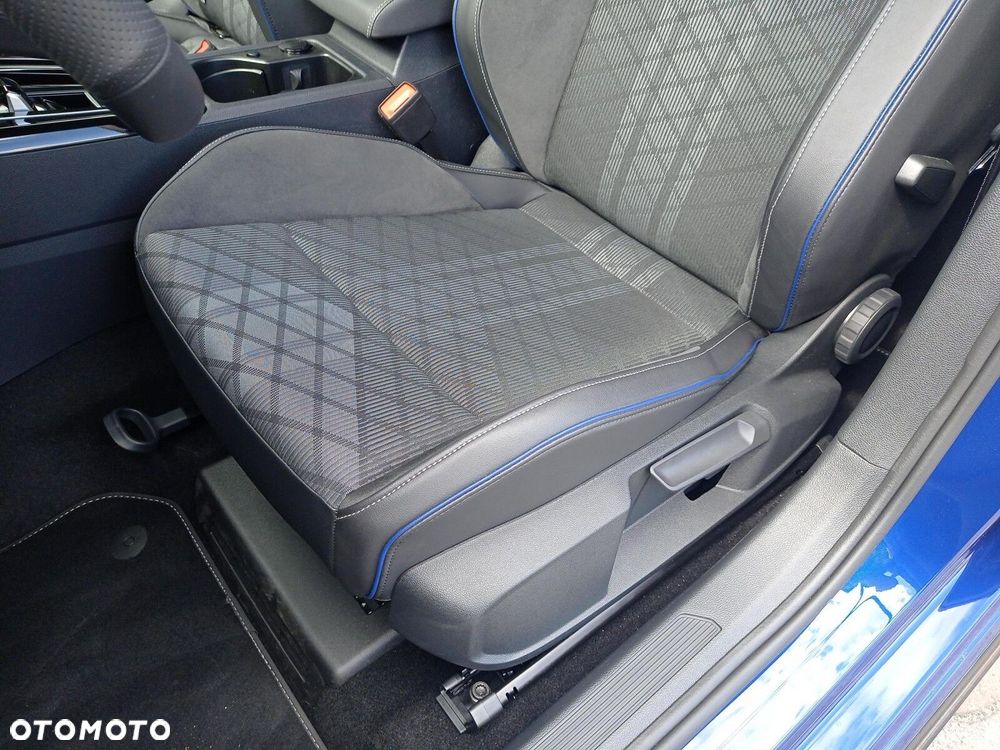 Volkswagen Golf - 12