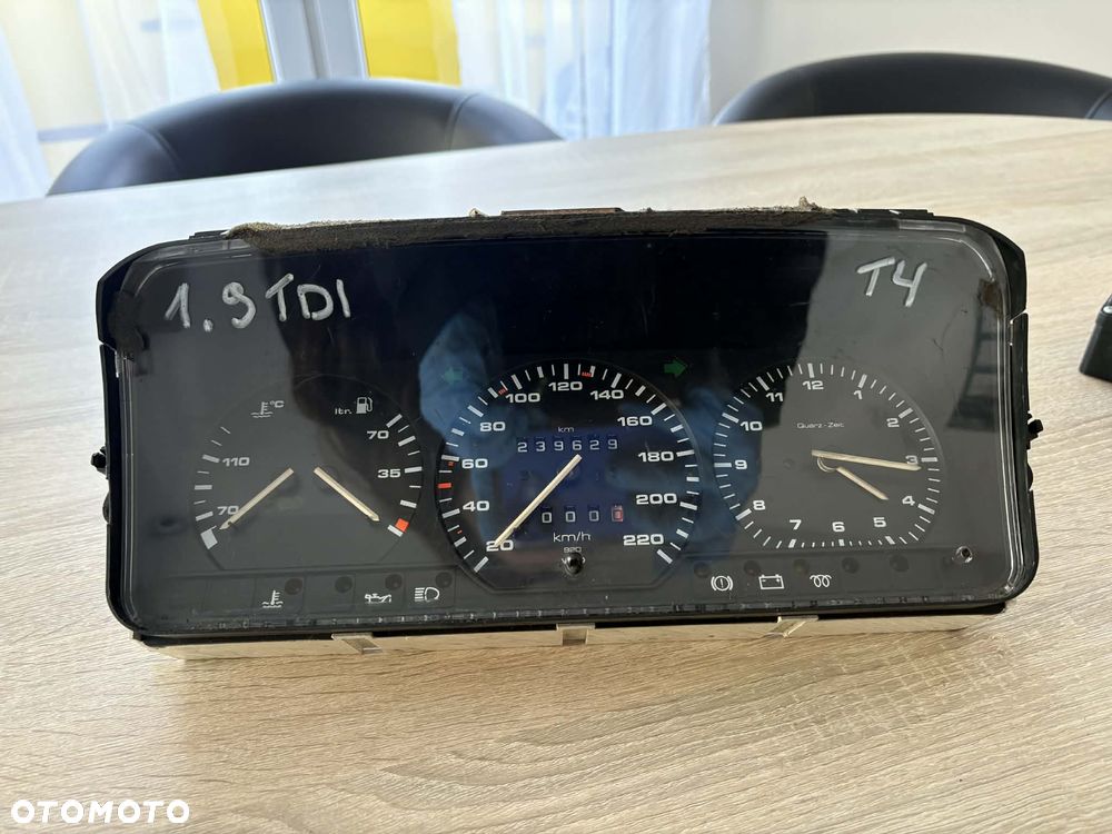 LICZNIK T4 1,9 TDI - 1