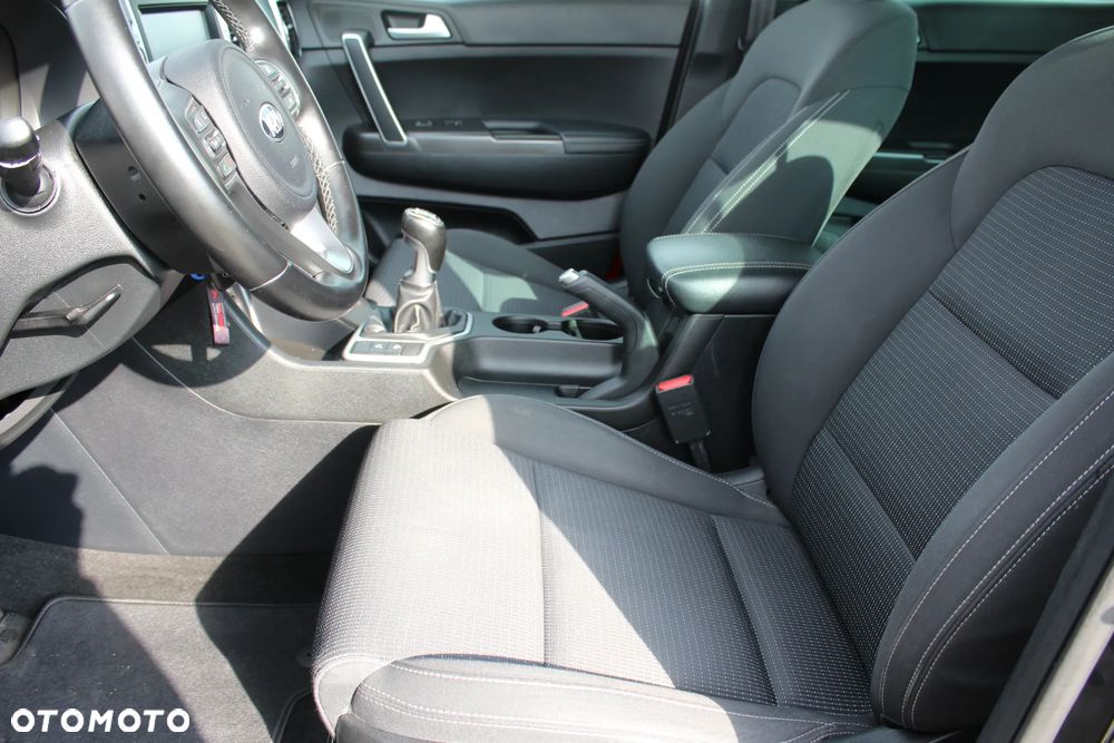 Kia Sportage 1.6 GDI L 2WD - 12