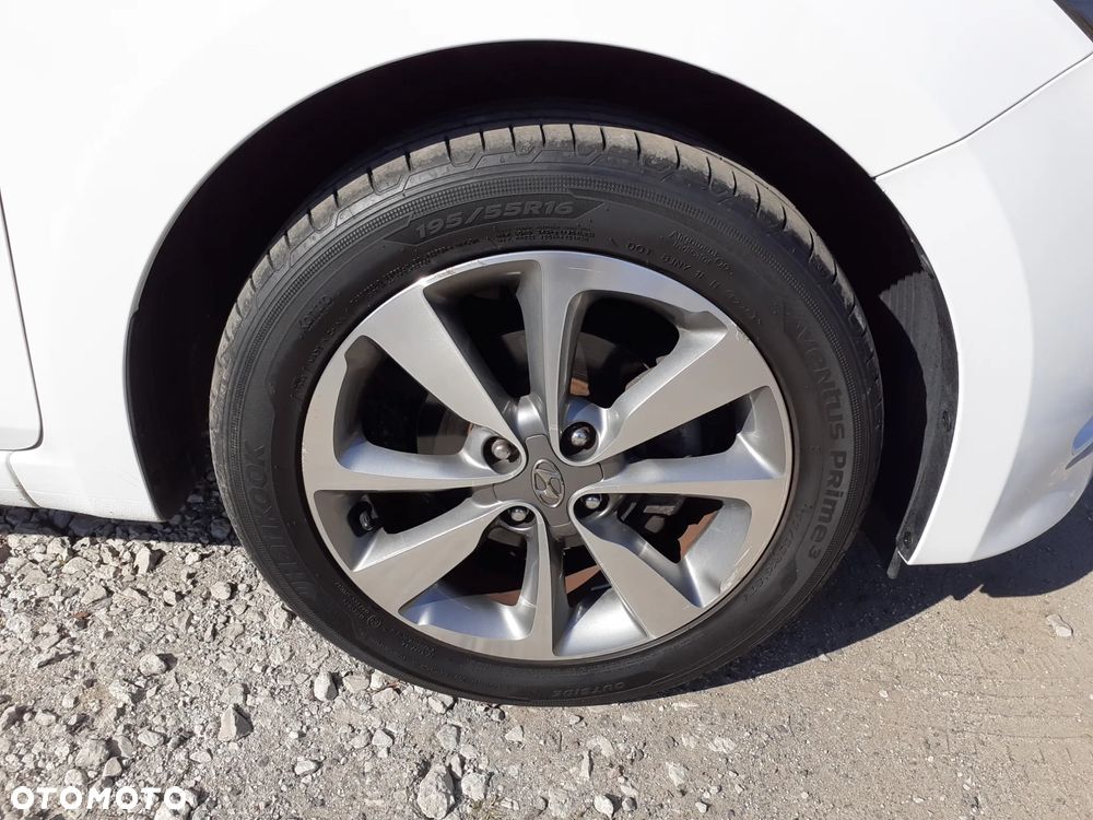 Hyundai i20 1.2 BlueDrive Go - 23