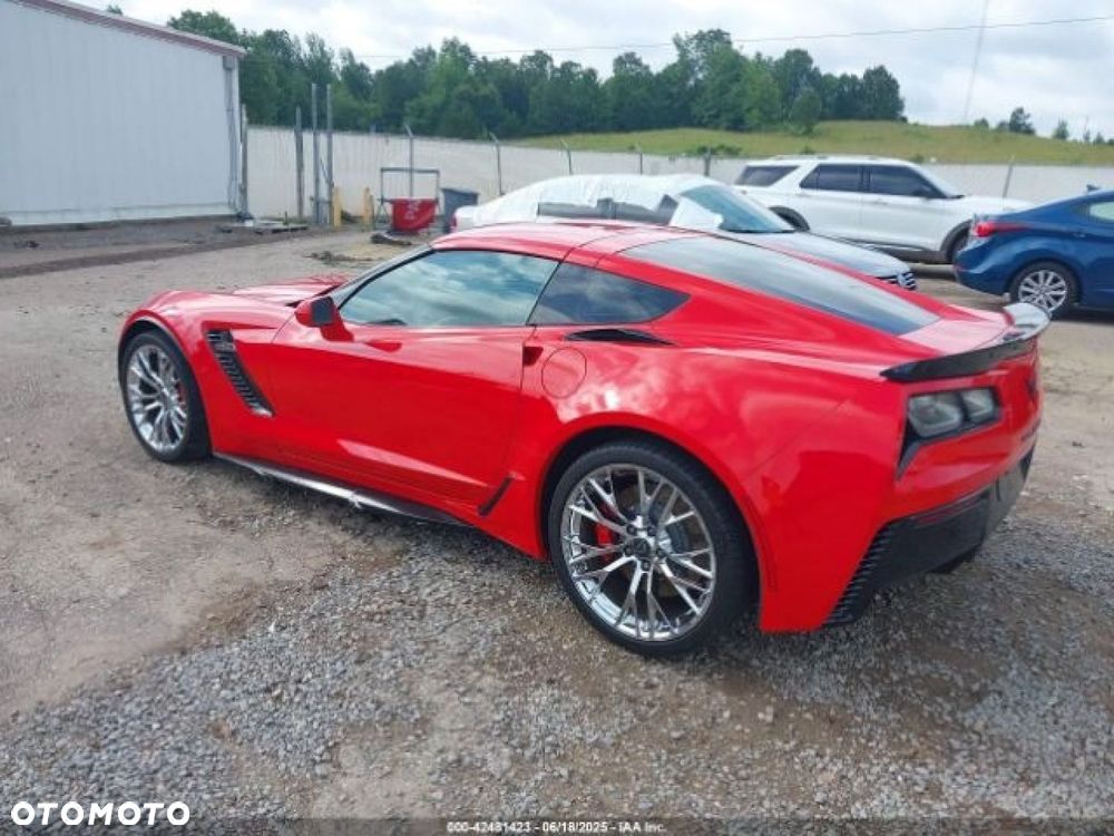 Chevrolet Corvette - 8