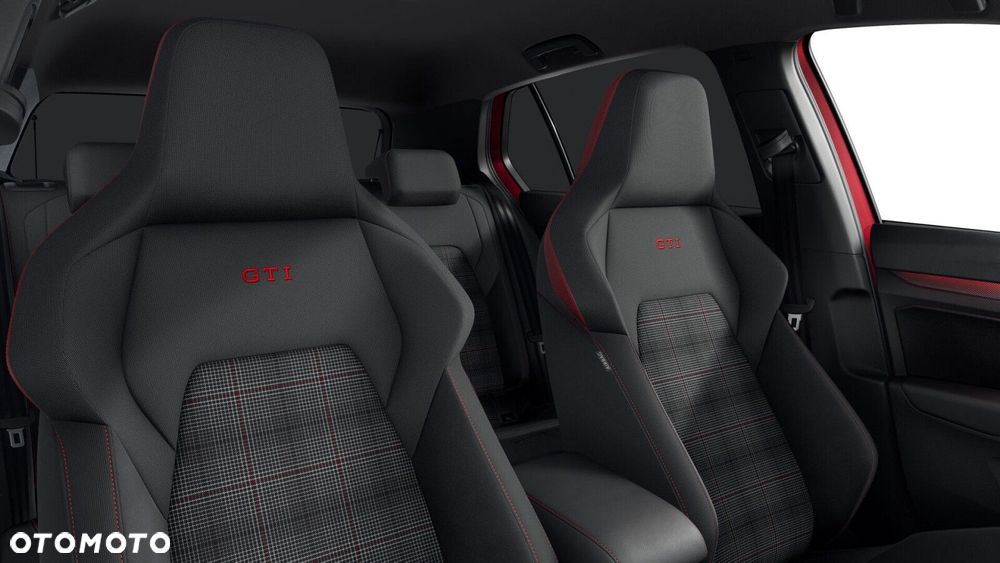 Volkswagen Golf - 5