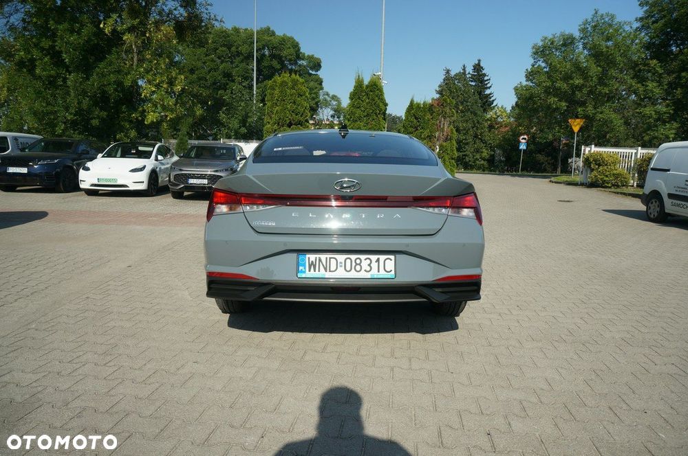 Hyundai Elantra 1.6 Modern CVT - 7