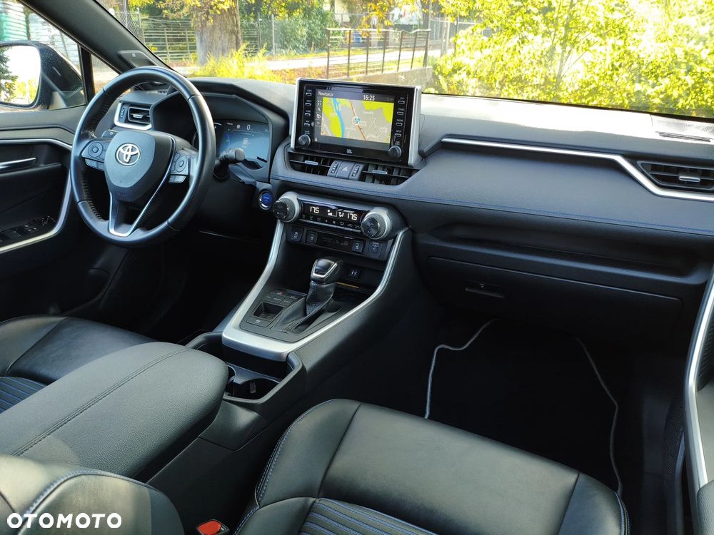Toyota RAV4 - 5