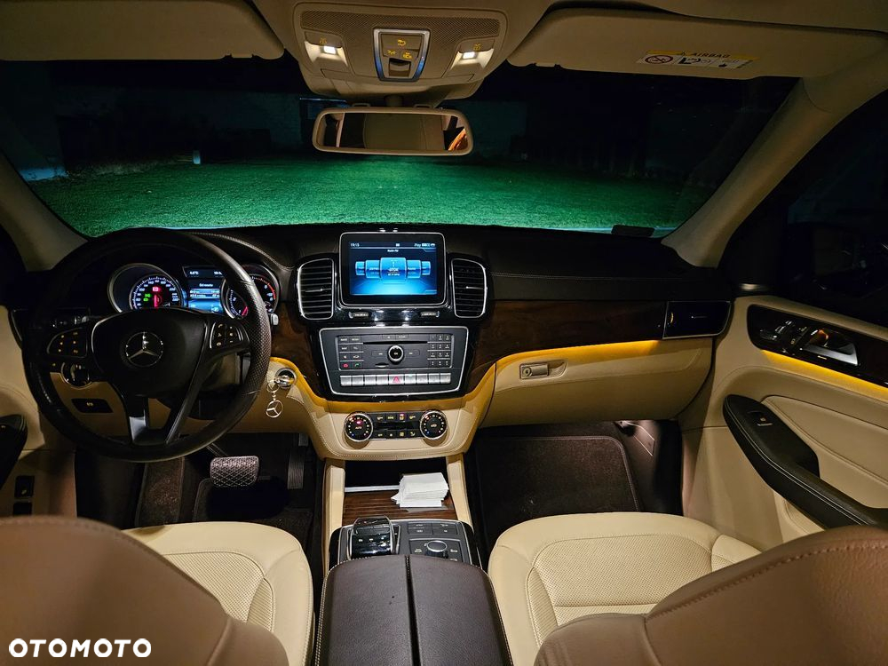Mercedes-Benz GLE 350 d 4-Matic - 17