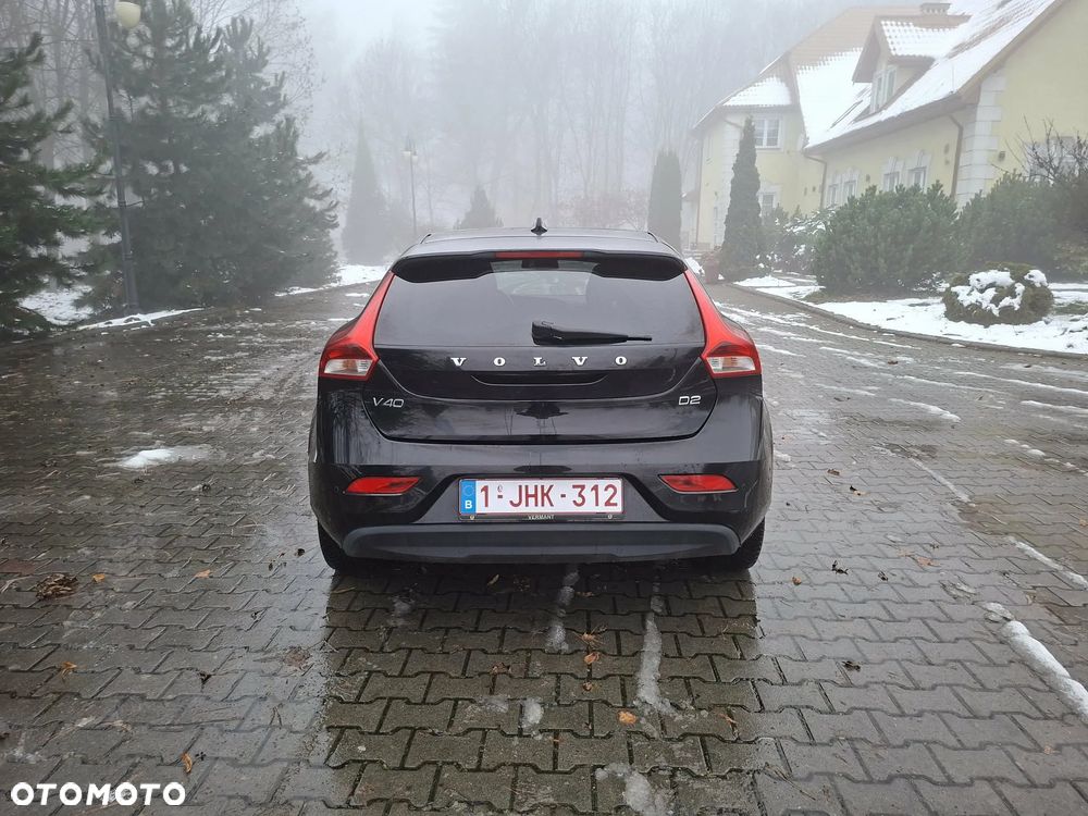 Volvo V40 D2 - 15