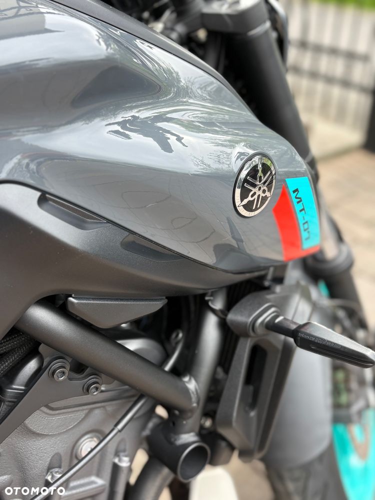 Yamaha MT - 16